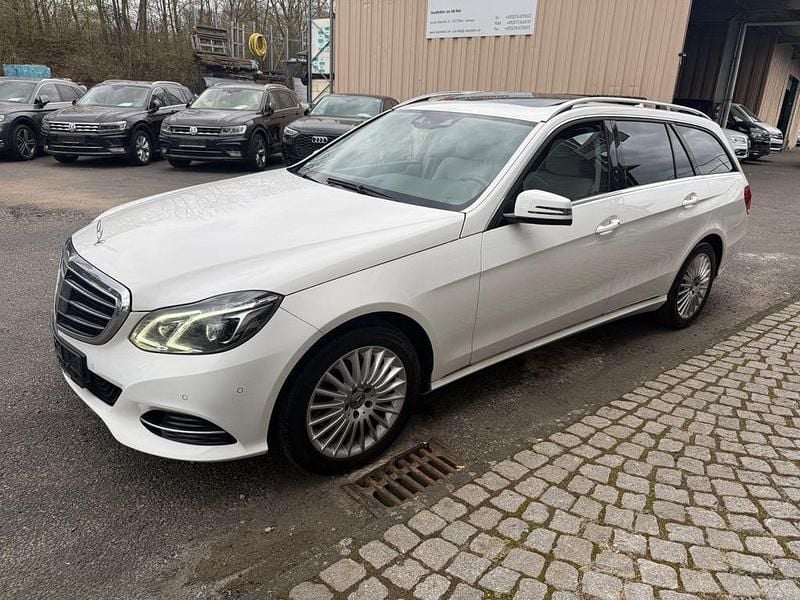 Second-hand Mercedes E350 252 CP (185 kW) 2013 Alb Berlinǎ