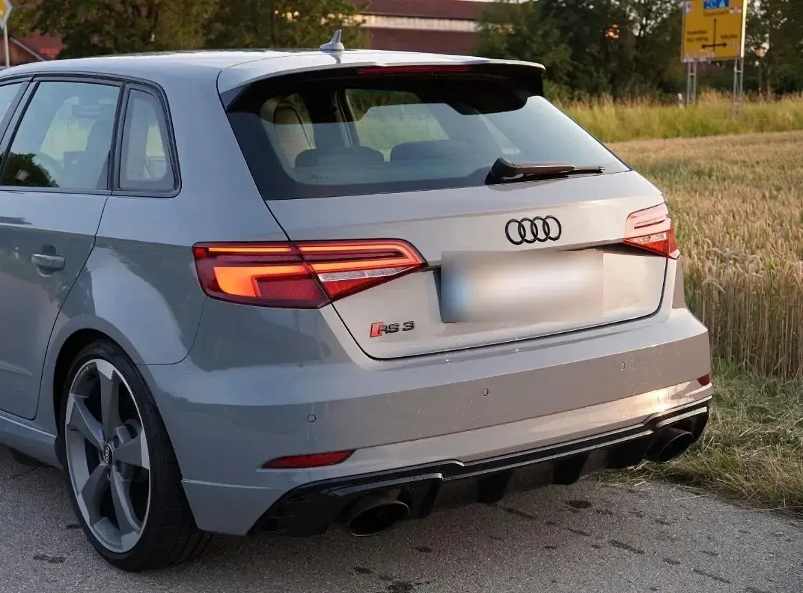 Gebraucht Audi RS3 400 PS (294 kW) 2018 Grau Limousine