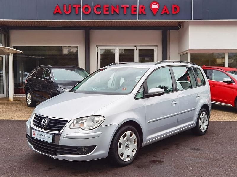 Gebraucht VW Touran Trendline 105 PS (77 kW) 2010 Silber Van / Kleinbus