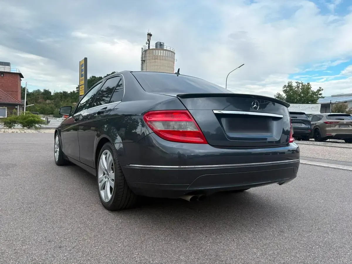 Gebraucht Mercedes C180 Avantgarde 154 PS (113 kW) 2008 Grau Limousine
