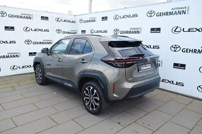 Gebraucht Toyota Yaris Cross Style 131 PS (96 kW) 2024 Braun SUV