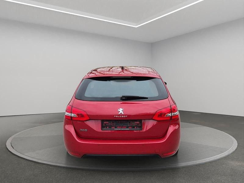Gebraucht Peugeot 308 SW Active 131 PS (96 kW) 2015 Rot Kombi