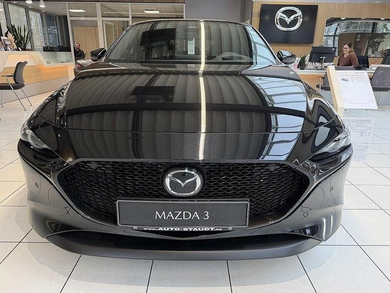 Neu Mazda 3 140 PS (102 kW) 2026 Jet black Limousine