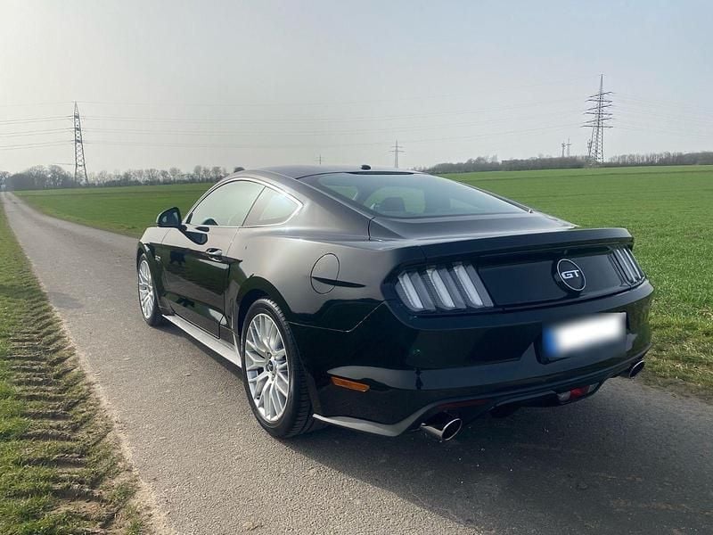 Second-hand Ford GT 421 CP (309 kW) 2016 Negru Coupe