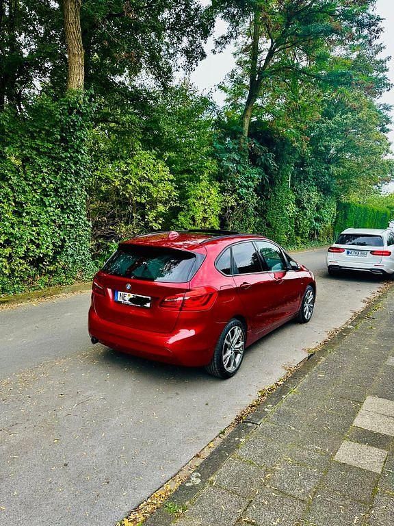 Gebraucht BMW 218 Performance 150 PS (110 kW) 2014 Rot Limousine
