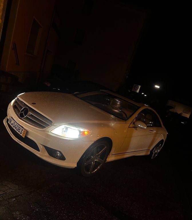 Weiß Gebraucht 2008 Mercedes CL500 Coupé | 15.500 € (Guter Preis) - Bild 1/4