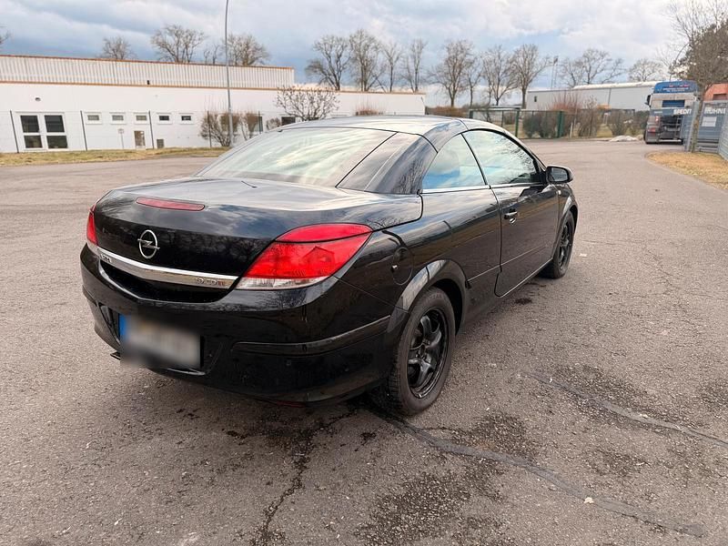 Gebraucht Opel Astra Cabriolet 150 PS (110 kW) 2008 Schwarz Cabrio