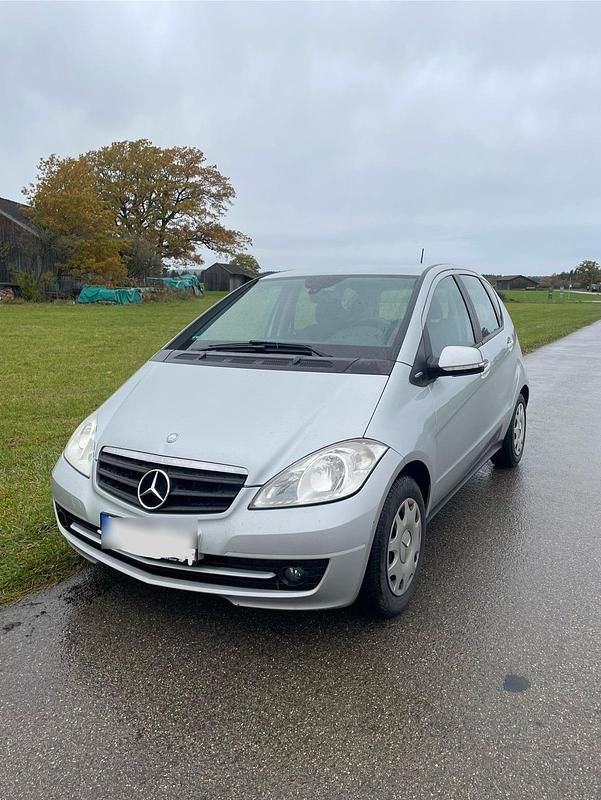 Silber Gebraucht 2010 Mercedes A160 Kleinwagen | 3.800 € (Fairer Preis) - Bild 1/4