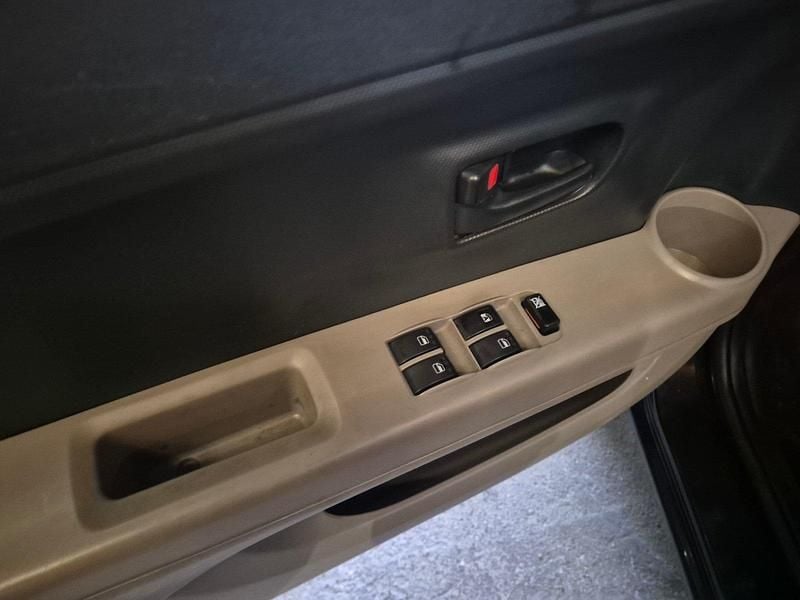 Gebraucht Daihatsu Sirion 87 PS (63 kW) 2005 Schwarz Kleinwagen