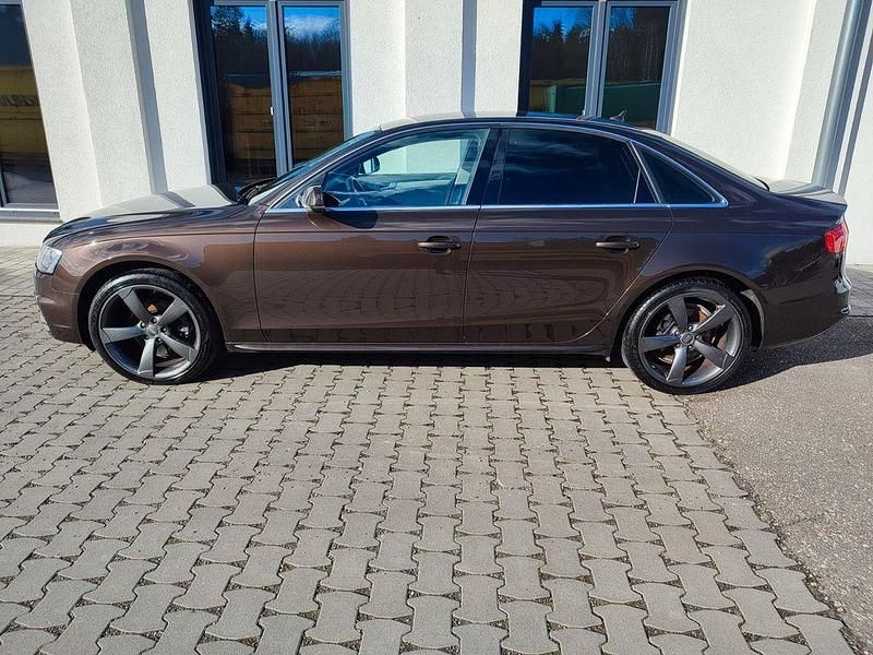 Gebraucht Audi A4 S-Line 150 PS (110 kW) 2013 Braun Limousine