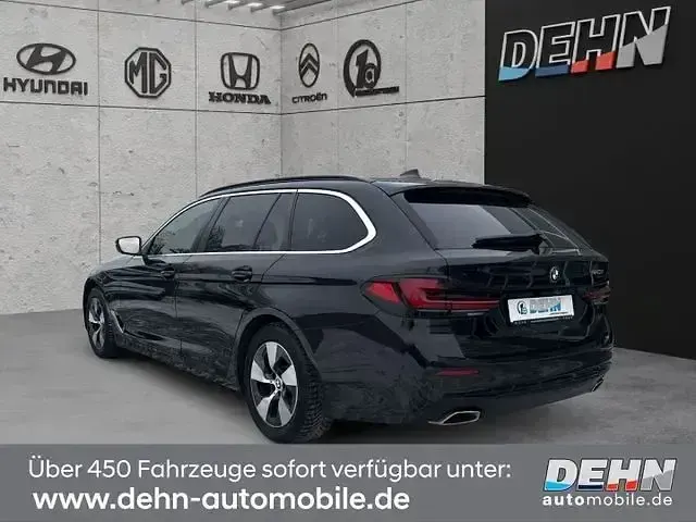 Gebraucht BMW 520 Sport Line 190 PS (139 kW) 2023 Andere Kombi