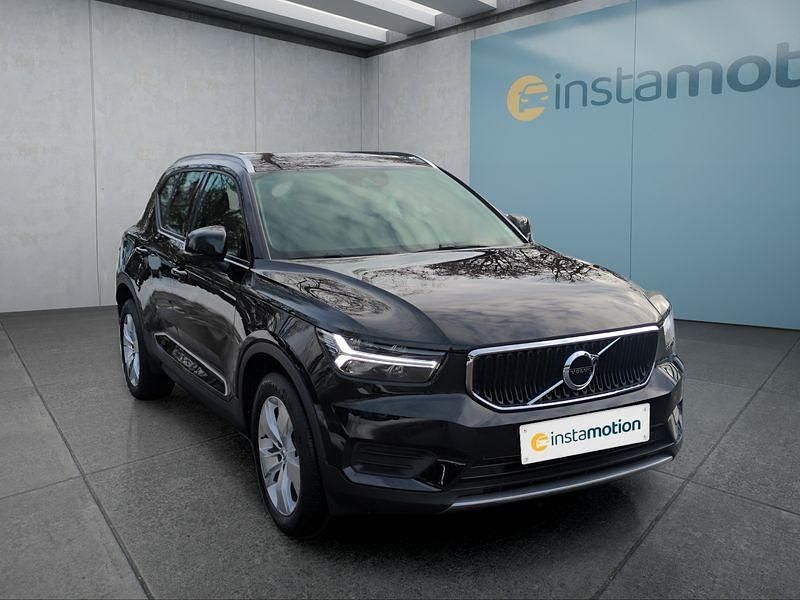 Gebraucht Volvo XC40 163 PS (119 kW) 2021 Schwarz SUV