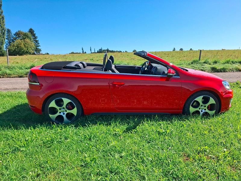 Gebraucht VW Golf Cabriolet GTI 211 PS (155 kW) 2013 Tornadorot Cabrio