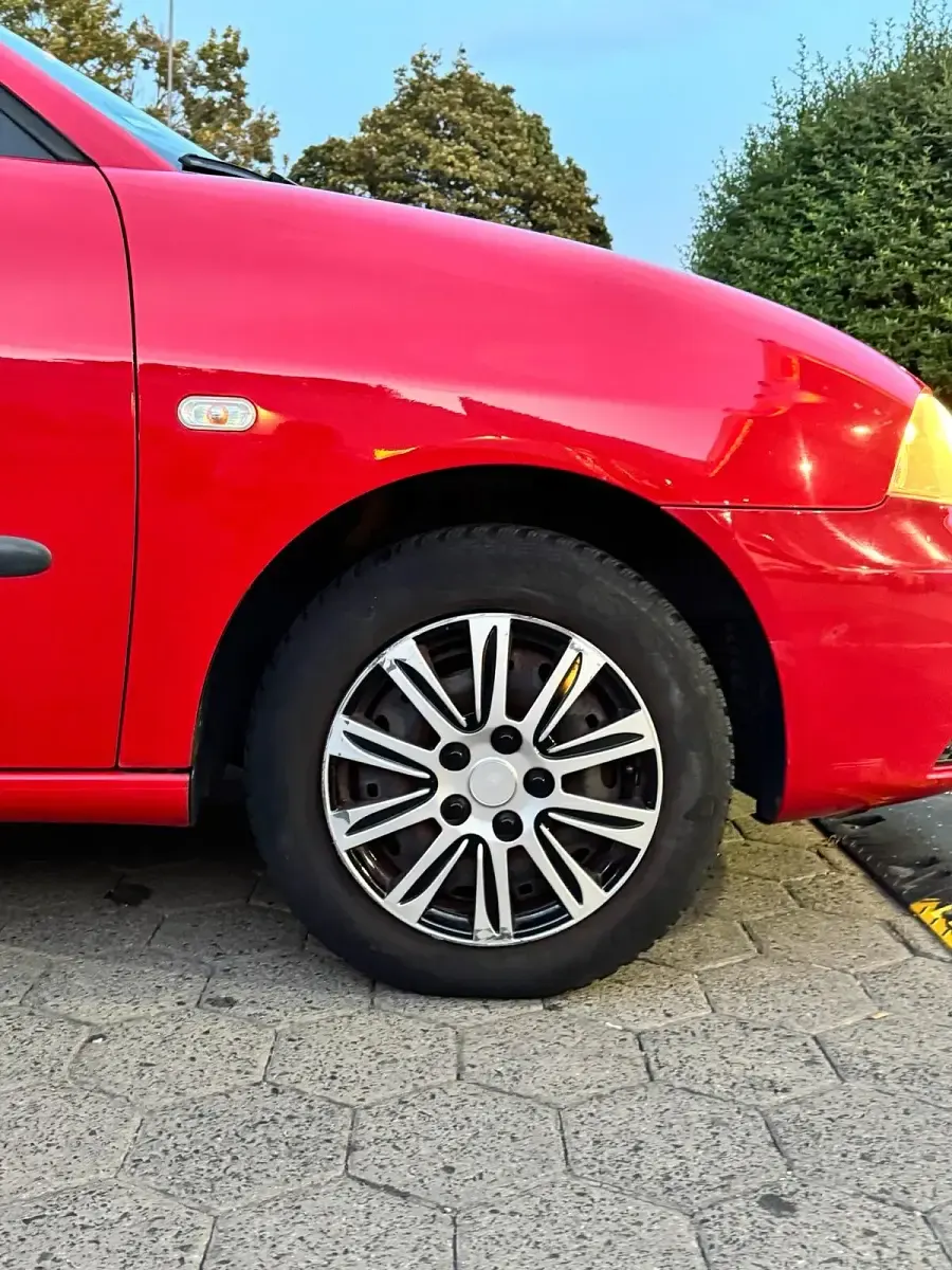 Gebraucht Seat Ibiza 60 PS (44 kW) 2008 Rot Kleinwagen