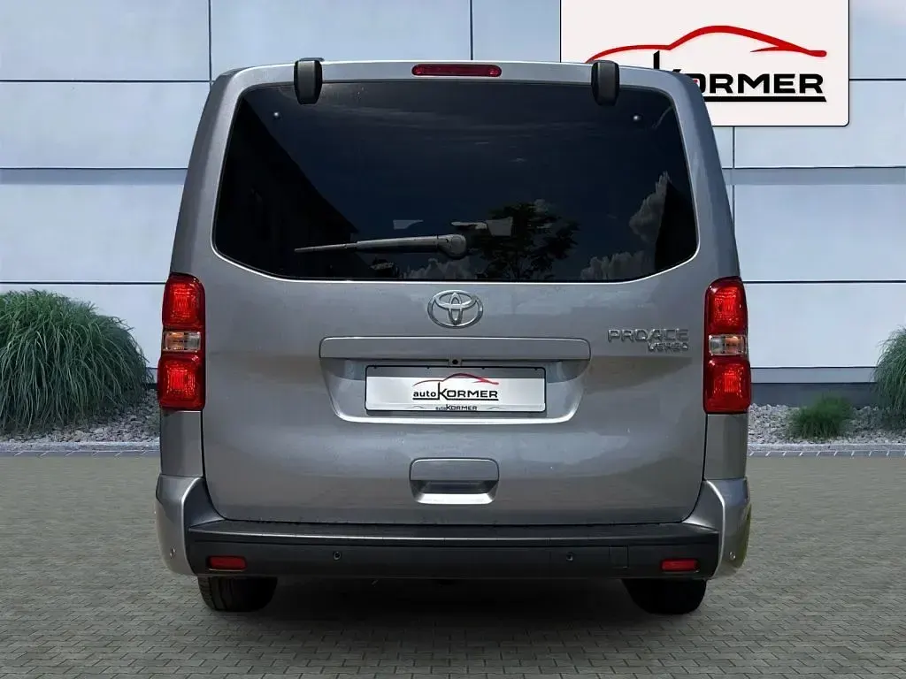 Neu Toyota Proace Verso 179 PS (131 kW) 2026 Silber Kombi