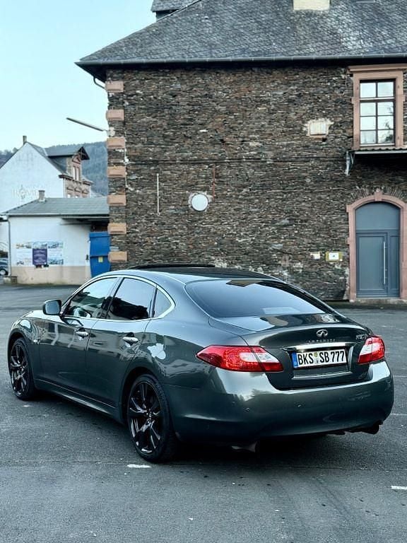 Gebraucht Infiniti Q70 Premium 333 PS (244 kW) 2013 Grau Limousine
