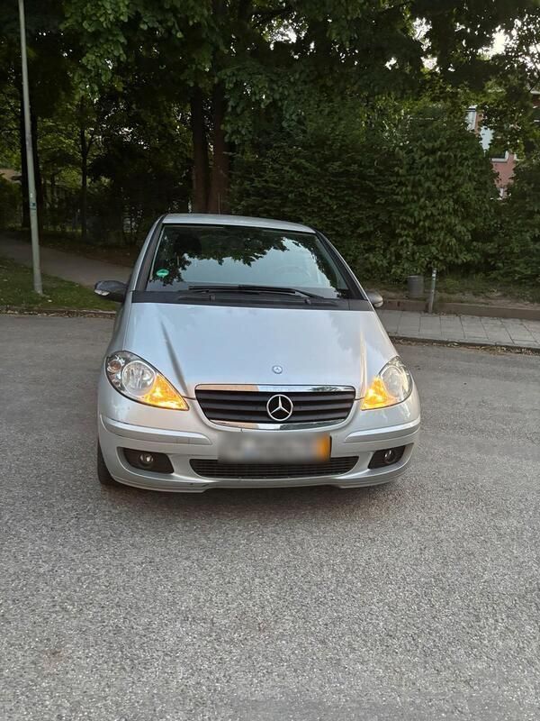 Silber Gebraucht 2006 Mercedes A160 Kleinwagen | 690 € (Etwas zu teuer) - Bild 1/4
