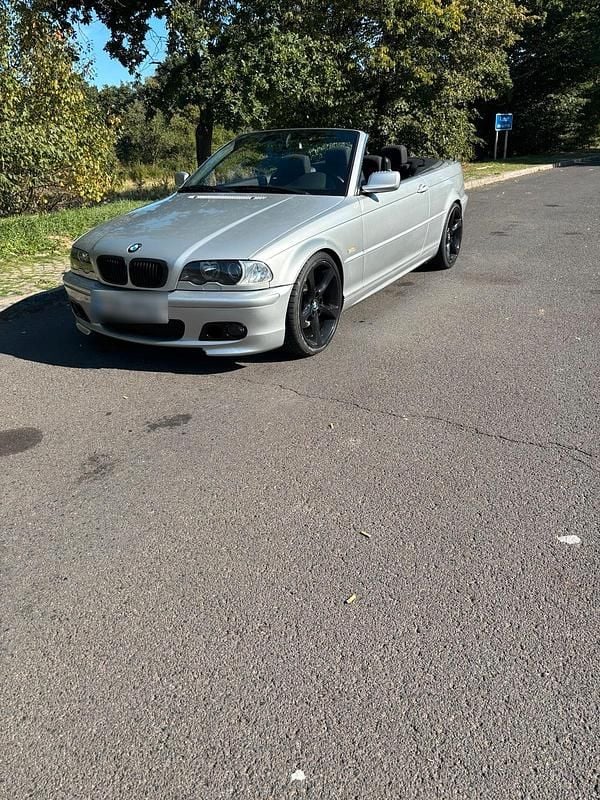 Gebraucht BMW 320 Cabriolet 170 PS (125 kW) 2002 Silber Cabrio