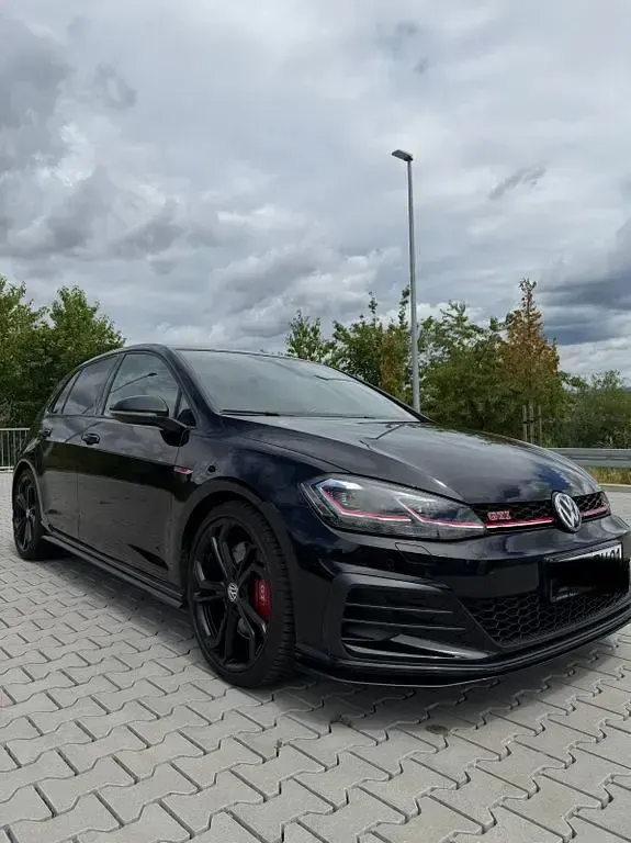 Gebraucht VW Golf VII GTI 290 PS (213 kW) 2019 Schwarz Limousine