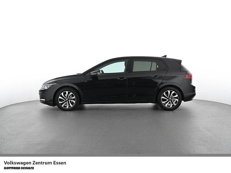 Gebraucht VW Golf VIII Active 150 PS (110 kW) 2022 Schwarz Limousine