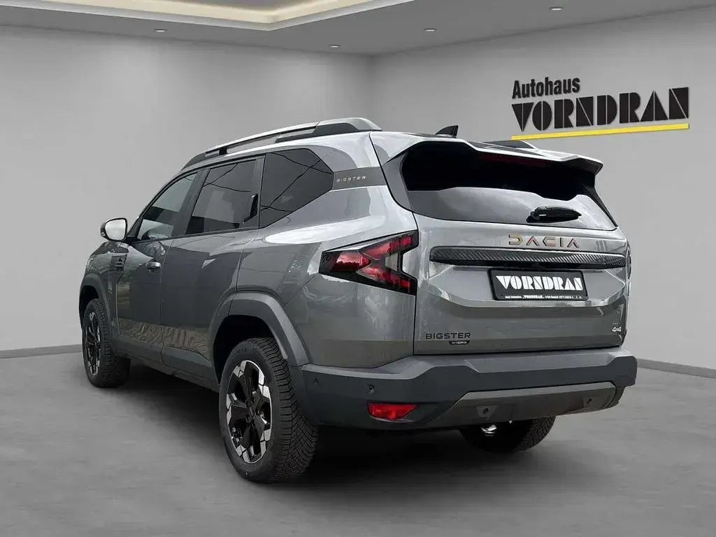 Neu Dacia Bigster Extreme 154 PS (113 kW) 2026 Perlmutt schwarz metallic SUV
