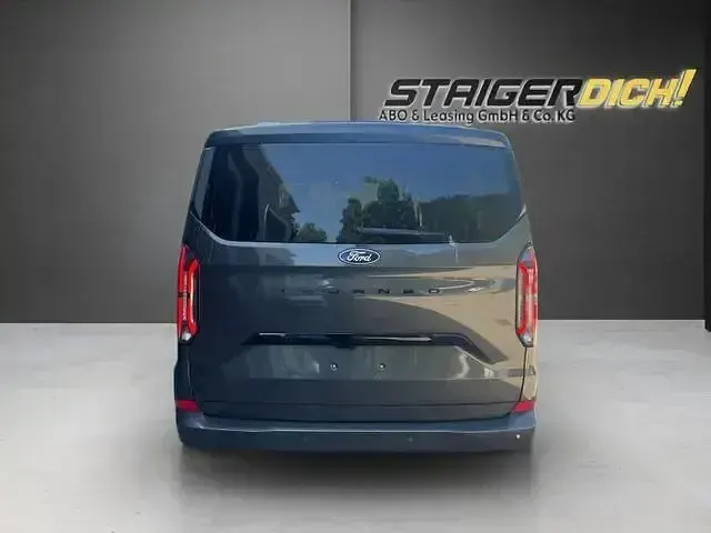 Neu Ford Tourneo Custom Titanium 2026 Andere Van