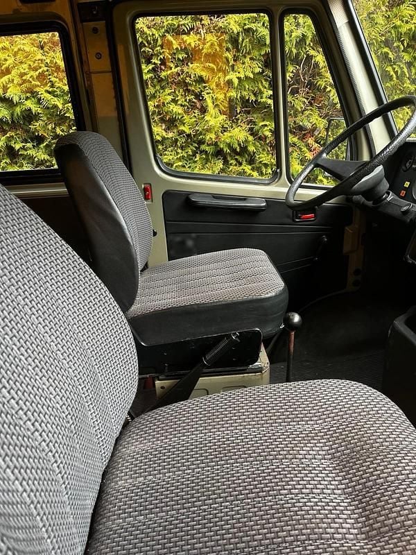 Gebraucht Mercedes T1 75 PS (55 kW) 1981 Rot Van