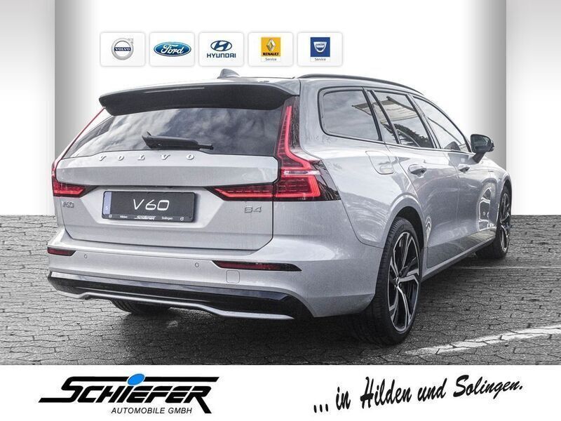 Gebraucht Volvo V60 Plus 197 PS (144 kW) 2024 Silber Kombi