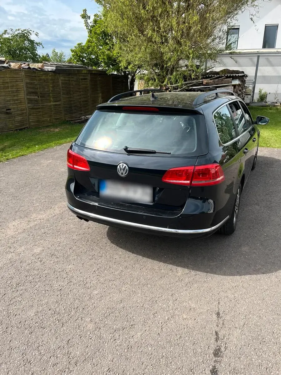 Second-hand VW Passat 140 CP (102 kW) 2013 Negru Break
