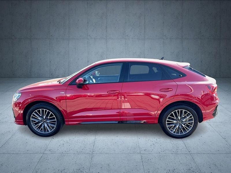 Gebraucht Audi Q3 Sportback S-Line 150 PS (110 kW) 2024 Progressivrot metallic SUV