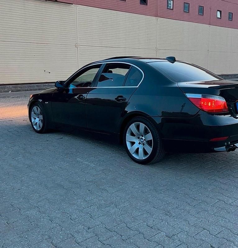 Gebraucht BMW 525 2003 Schwarz Limousine