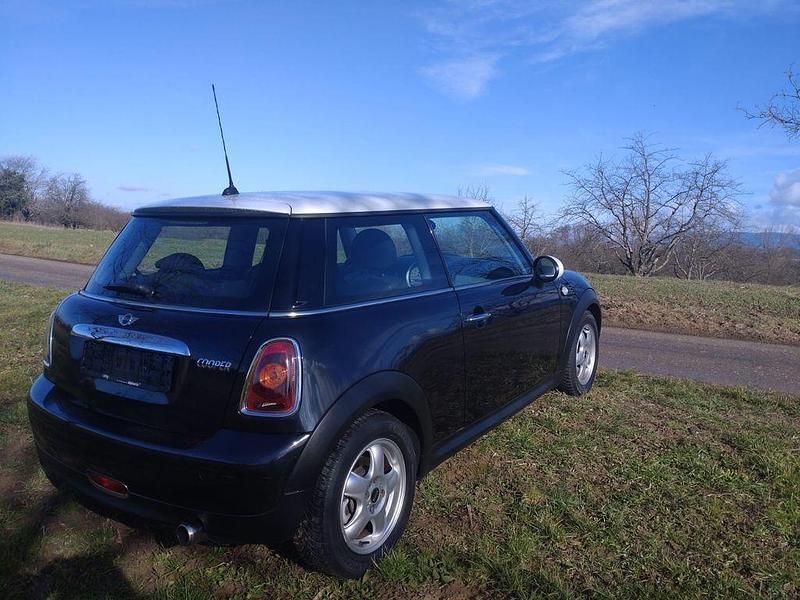 Gebraucht Mini Cooper 120 PS (88 kW) 2008 Schwarz Kleinwagen