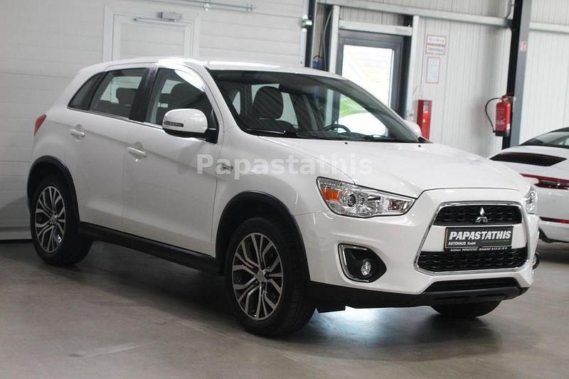 Weiß Gebraucht 2016 Mitsubishi ASX SUV | 11.950 € (Fairer Preis) - Bild 1/4