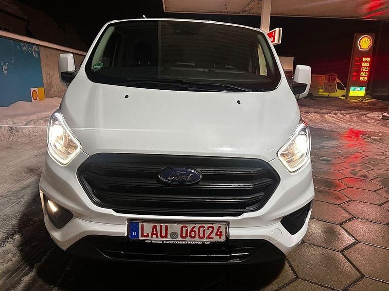 Weiß Gebraucht 2020 Ford Transit Custom Trend Van / Kleinbus | 14.800 € (Superpreis) - Bild 1/4