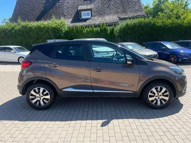 Gebraucht Renault Captur Dynamique 250 PS (183 kW) 2016 Braun SUV