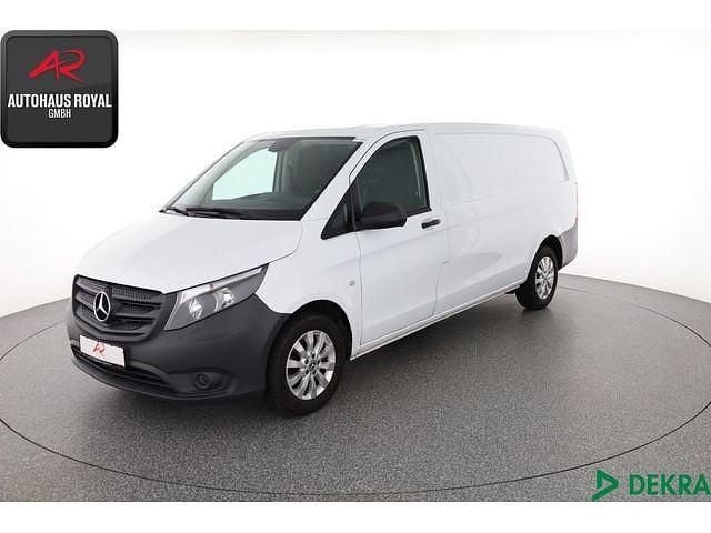Weiss Gebraucht 2021 Mercedes Vito Van | 21.880 € (Superpreis) - Bild 1/4