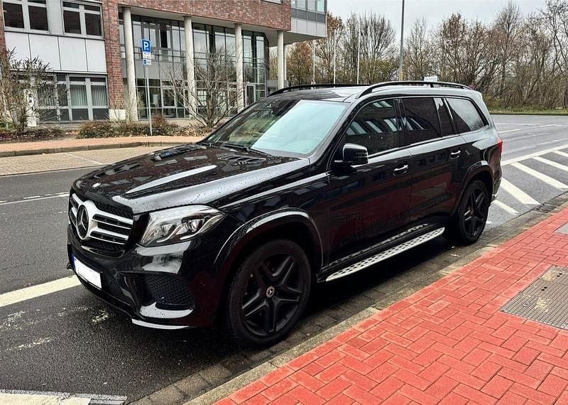 Gebraucht Mercedes GLS350 AMG line 258 PS (189 kW) 2017 Schwarz SUV