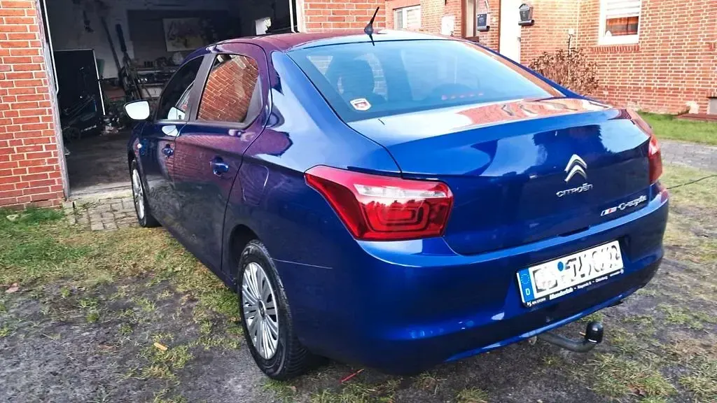 Gebraucht Citroën C-Elysee I PureTech 82 PS (60 kW) 2019 Blau Limousine