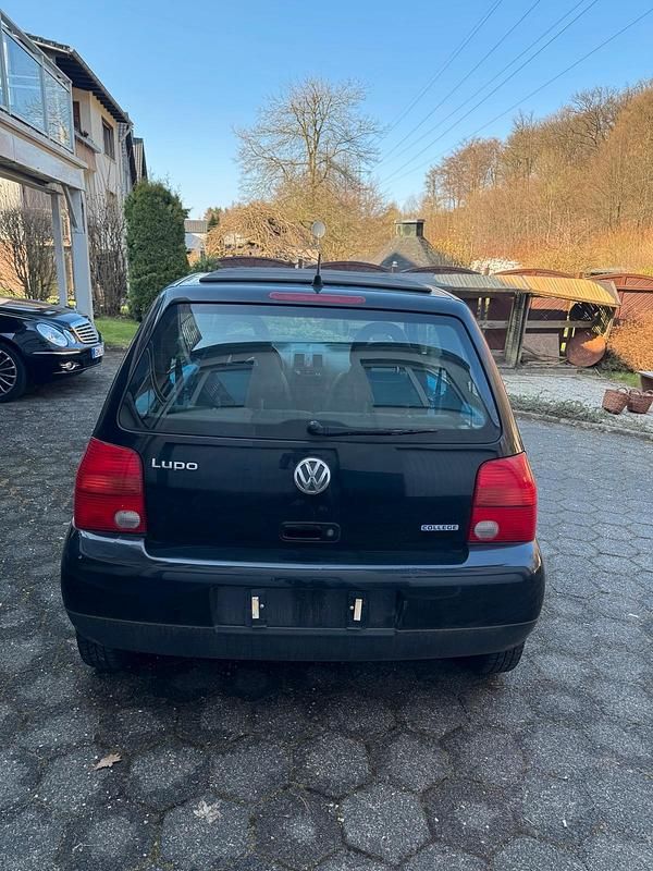 Gebraucht VW Lupo 60 PS (44 kW) 2001 Schwarz Kleinwagen