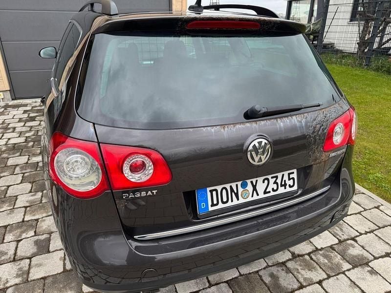Second-hand VW Passat Comfortline 110 CP (80 kW) 2009 Berlinǎ