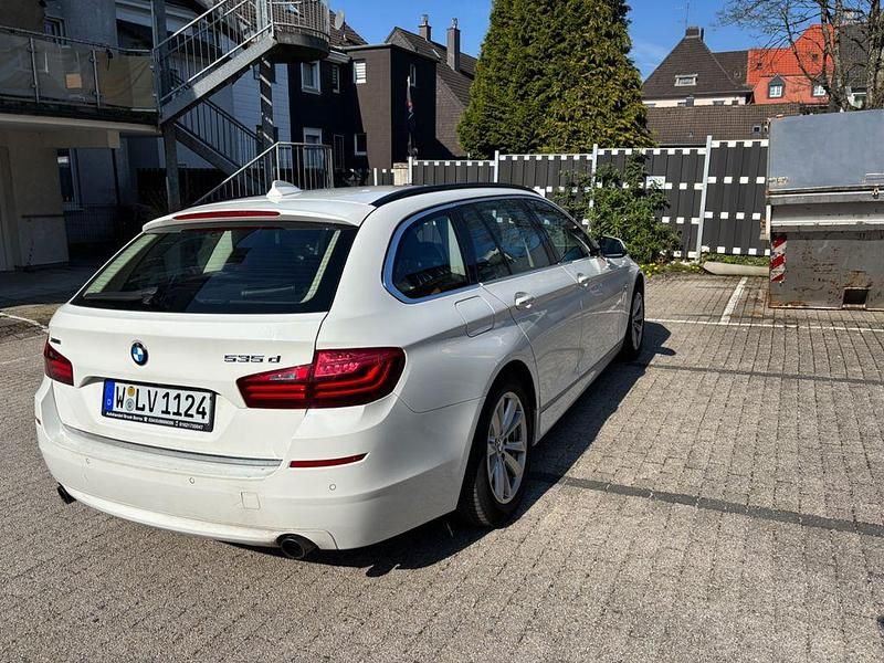 Gebraucht BMW 535 Luxury Line 313 PS (230 kW) 2015 Weiß Kombi