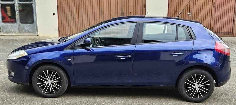 Blau Gebraucht 2007 Fiat Bravo Active Kleinwagen | 1.500 € (Guter Preis) - Bild 1/4