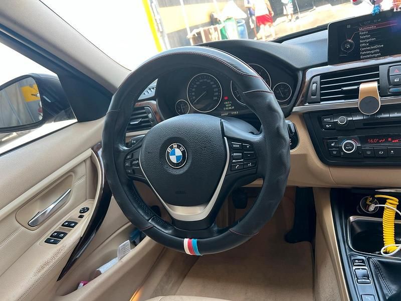 Gebraucht BMW 318 150 PS (110 kW) 2013 Braun Limousine