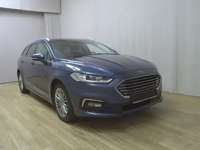 Usado Ford Mondeo Titanium 150 CV (110 kW) 2021 Azul Familiar