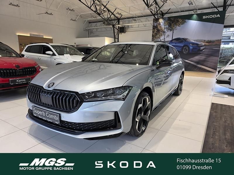 Aluminiumsilber metallic Neu 2025 Skoda Superb SportLine Kombi | 54.270 € (Fairer Preis) - Bild 1/4