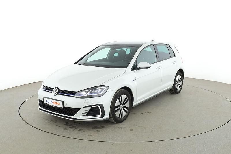Gebraucht VW Golf VII GTE 204 PS (150 kW) 2017 Weiß Limousine