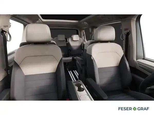 Neu VW Multivan Edition 150 PS (110 kW) 2026 Candyweiß / deep black perleffekt Van