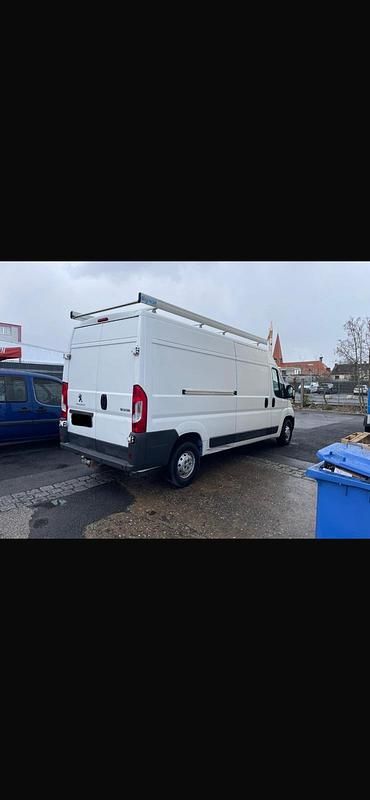 Gebraucht Peugeot Boxer 131 PS (96 kW) 2015 Weiß Van