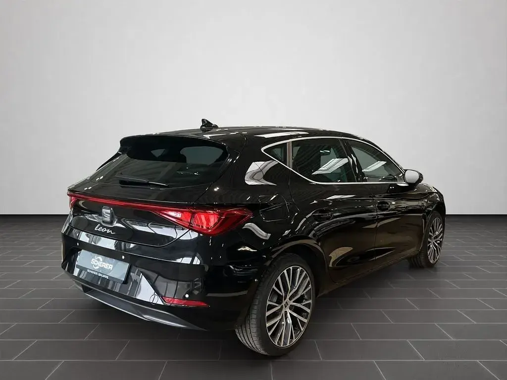 Gebraucht Seat Leon XCELLENCE 131 PS (96 kW) 2020 Midnight schwarz metallic (metallic) Limousine