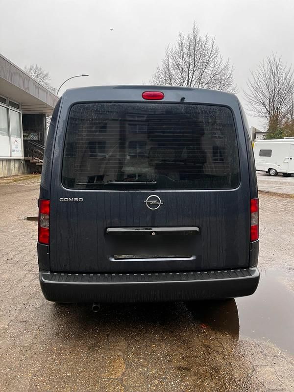 Gebraucht Opel Combo 90 PS (66 kW) 2009 Andere farben Van / Kleinbus